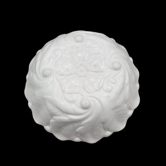 Indiana Glass Wild Rose Bowl Milk Glass Patterned Serving Bowl Vintage - Picture 4 of 9